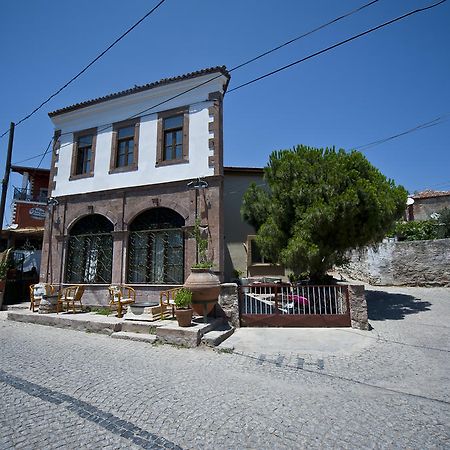 Mahzen Hotel Ayvalik Exterior photo