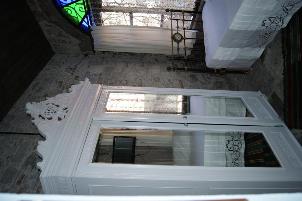 Mahzen Hotel Ayvalik Exterior photo