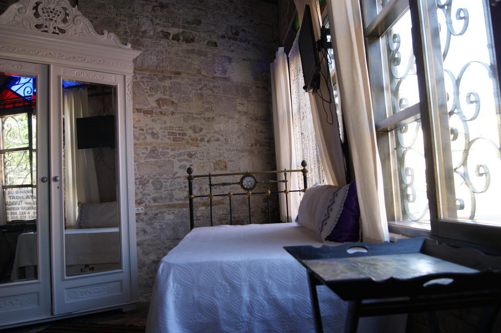 Mahzen Hotel Ayvalik Room photo